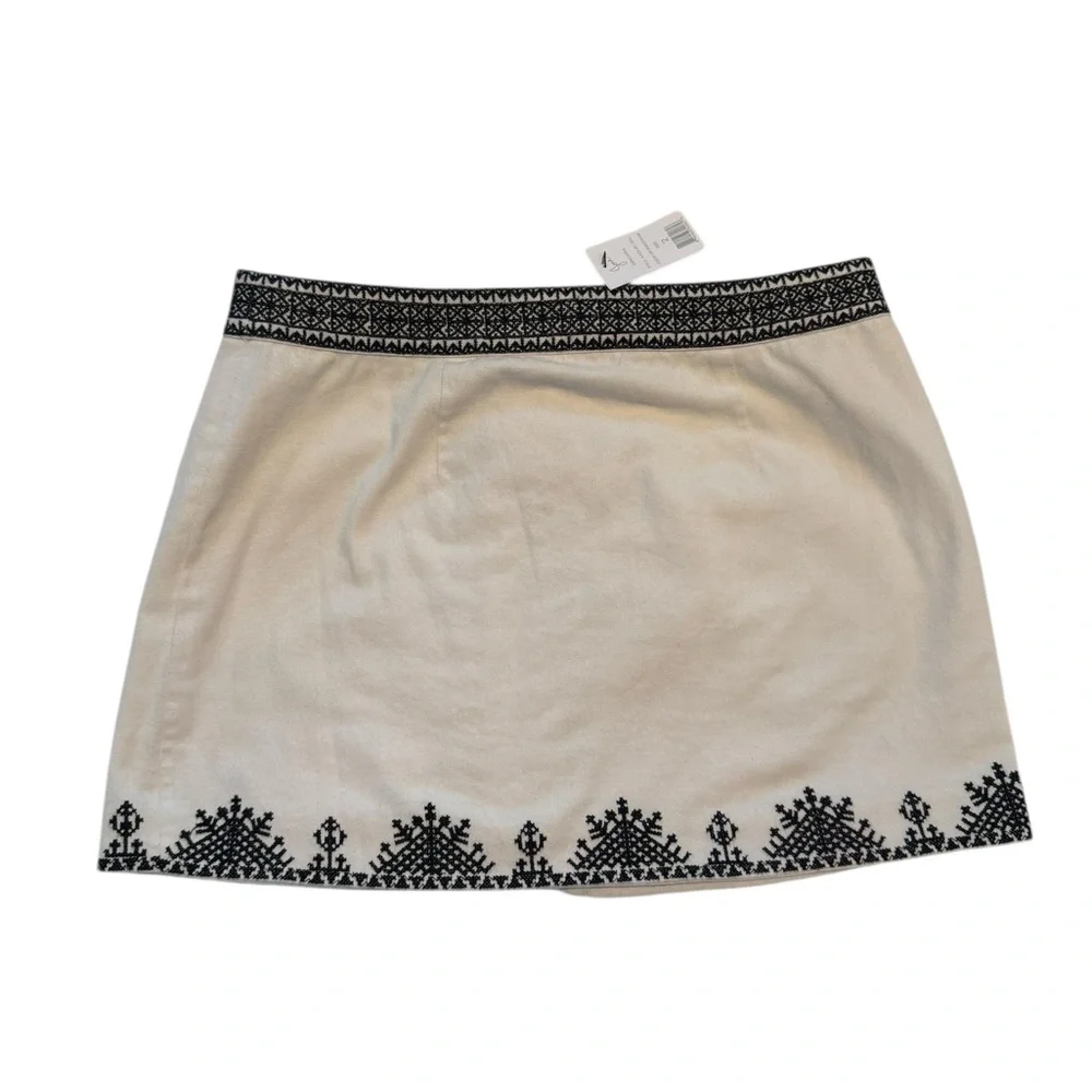 NWT Joie Off-White Caviar Genovefa Embroidered Mini Skirt, Size 2